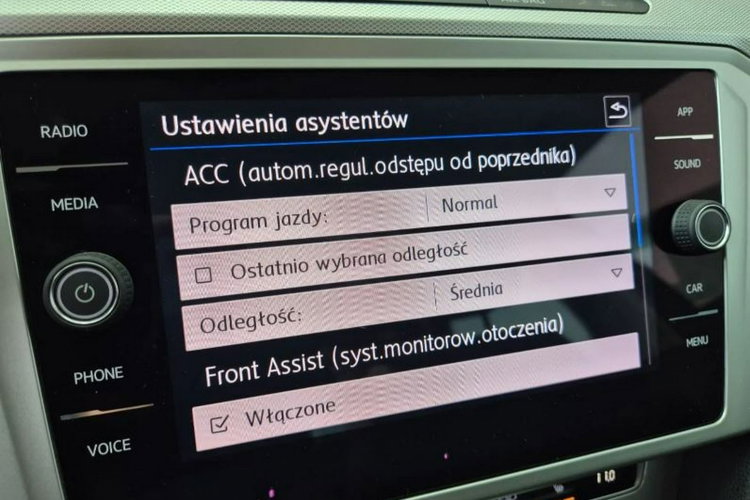 Passat Volkswagen Passat B8 zdjęcie 21