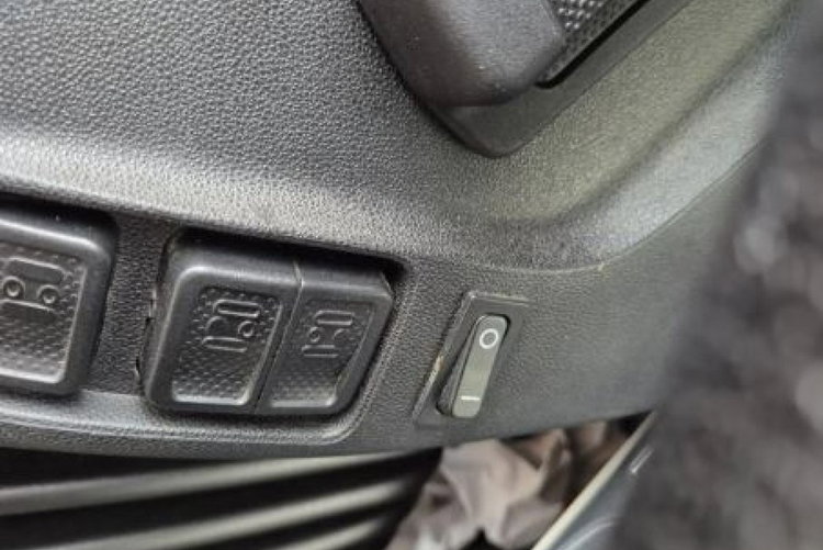 LF 250 DAF LF 250 FA / 3 MIEJSCA SIEDZĄCE / KONTENER / WINDA ZEPRO 1500KG zdjęcie 20