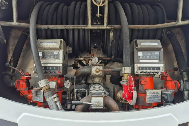 TGS MAN TGS 18.360 / CYSTERNA / PALIWA + OLEJE / ADR / / 11M3 / 1WŁ zdjęcie 17