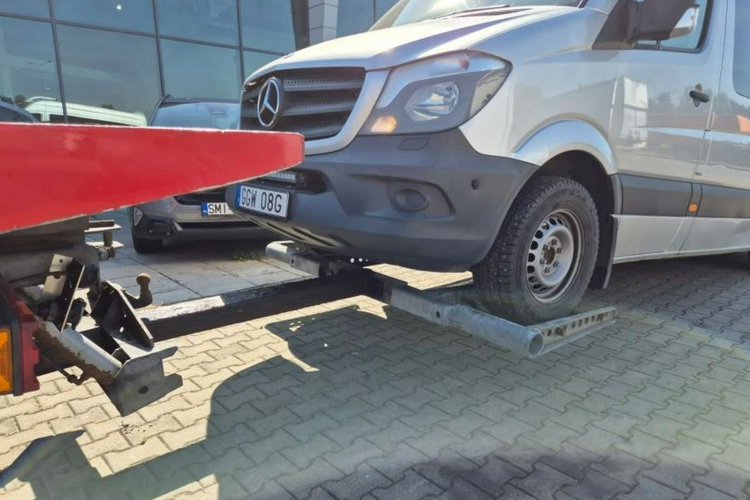 Atego Mercedes-Benz Atego 818 MOCNA PLATFORMA / AUTOLAWETA /DO MASZYN I Dost zdjęcie 32