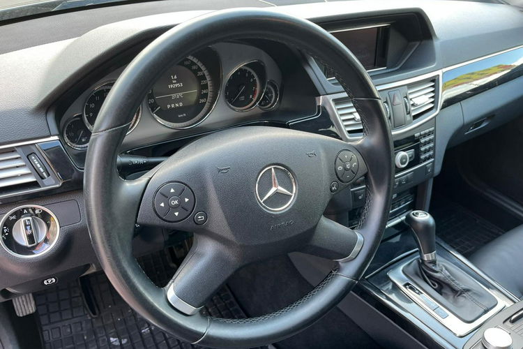 E 200 Mercedes-Benz E212 Avantgarde zdjęcie 13