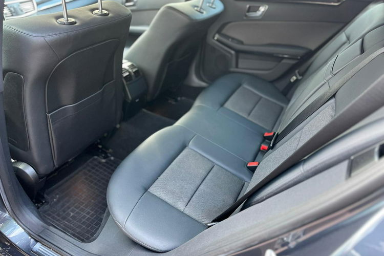 E 200 Mercedes-Benz E212 Avantgarde zdjęcie 15