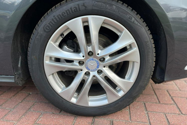 E 200 Mercedes-Benz E212 Avantgarde zdjęcie 27