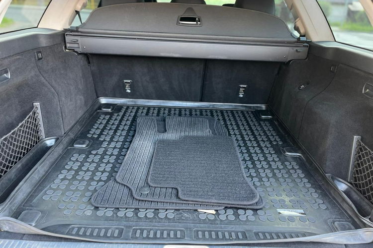 E 200 Mercedes-Benz E212 Avantgarde zdjęcie 28