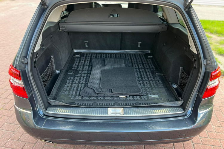 E 200 Mercedes-Benz E212 Avantgarde zdjęcie 38