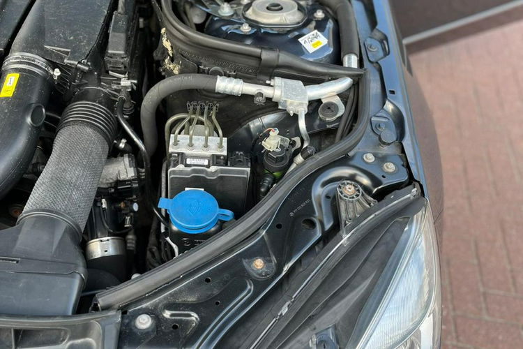 E 200 Mercedes-Benz E212 Avantgarde zdjęcie 46