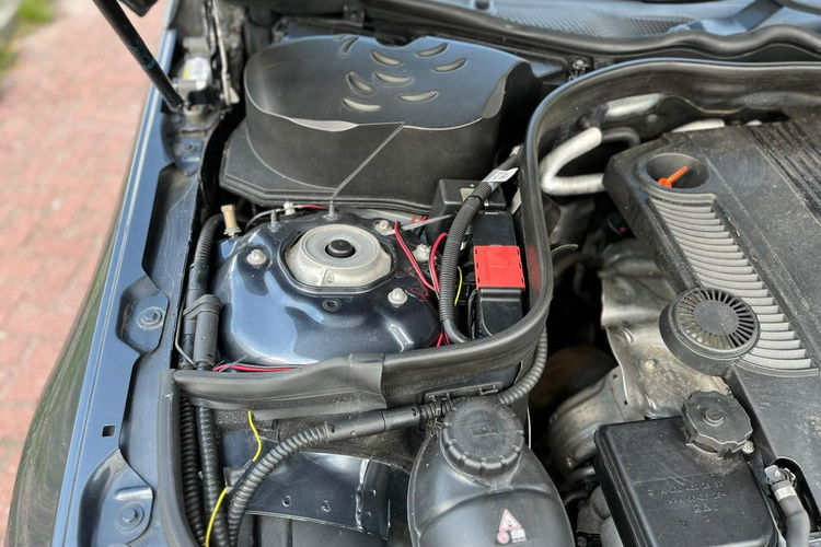 E 200 Mercedes-Benz E212 Avantgarde zdjęcie 48