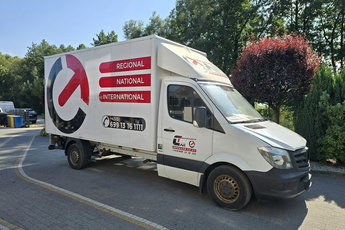 Mercedes Sprinter 319 CDi 3.0 CDi 190KM / Kontener z windą