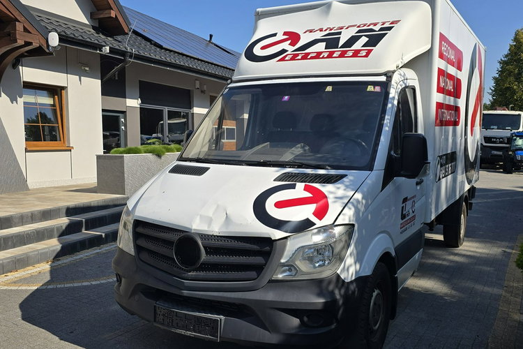 Mercedes Sprinter 319 CDi 3.0 CDi 190KM / Kontener z windą zdjęcie 4