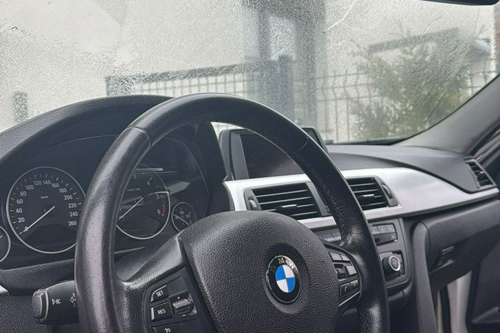 316 BMW 3 Seria 2.0 316d zdjęcie 13