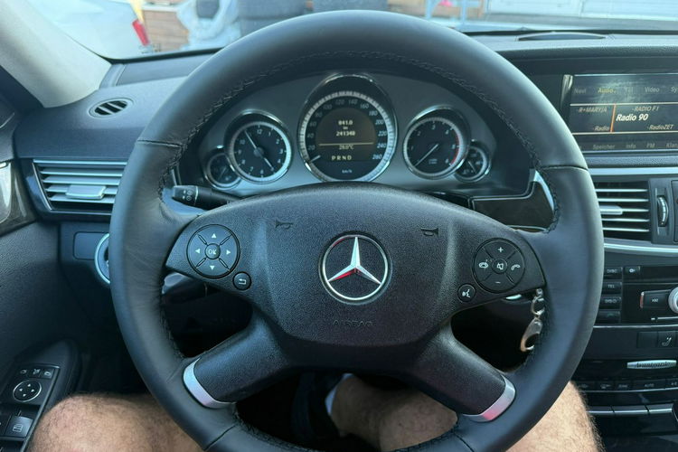 Mercedes E 220 2.2 CDI 170 KM Avantgarde Stan BDB Z niemiec Opłacony Gwarancja zdjęcie 17