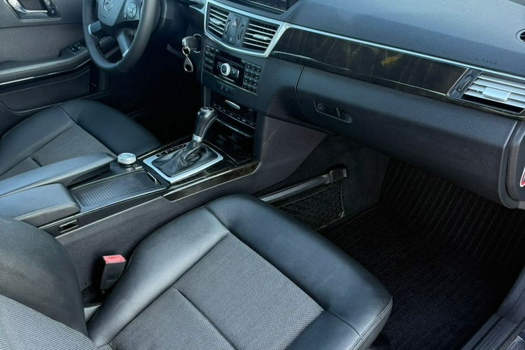 Mercedes E 220 2.2 CDI 170 KM Avantgarde Stan BDB Z niemiec Opłacony Gwarancja zdjęcie 19