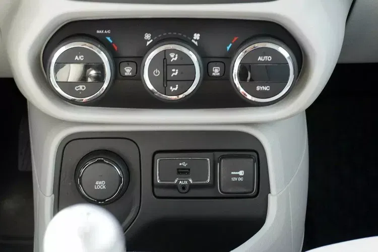 Jeep renegade zdjęcie 13