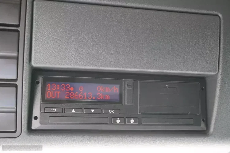 MAN TGL 12.190 / Firanka 19 EPAL / kab. sypialna zdjęcie 20