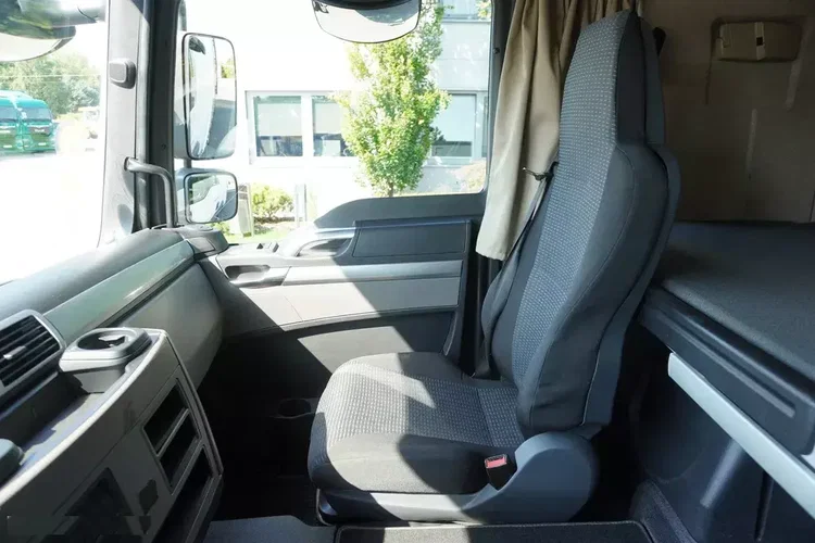 MAN TGL 12.190 / Firanka 19 EPAL / kab. sypialna zdjęcie 27