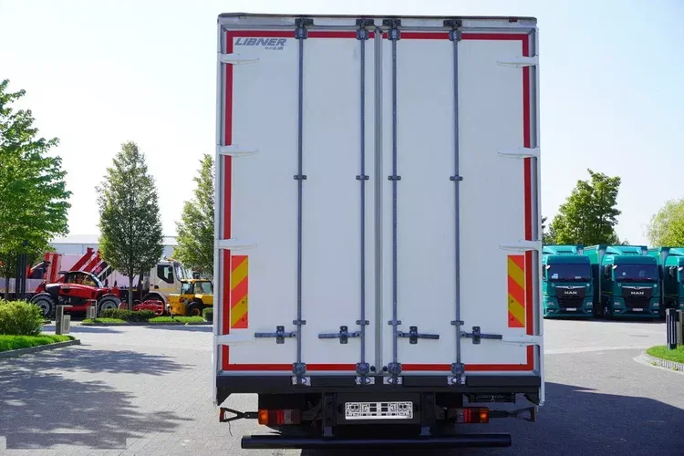 MAN TGL 12.190 / Firanka 19 EPAL / kab. sypialna zdjęcie 4