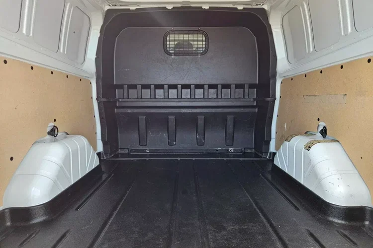 Ford transit-custom L2H1 84900zł NETTO Brygadówka 6 osób 2.0TdCi/170KM zdjęcie 16
