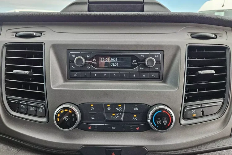 Ford transit-custom L2H1 84900zł NETTO Brygadówka 6 osób 2.0TdCi/170KM zdjęcie 27