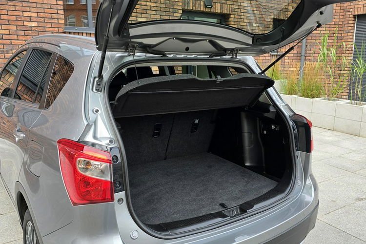SX4 S-Cross Suzuki SX4 S-Cross 1.6 zdjęcie 11