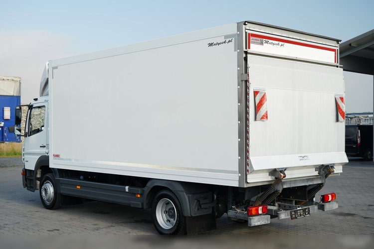 Mercedes ATEGO / 1221 / KONTENER 5.6 M / 4x2 / WINDA DHOLLANDIA - 1500 KG / MANUAL / OPONY 100%  zdjęcie 6