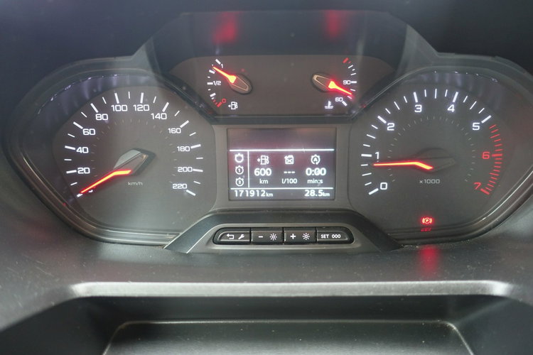 Peugeot Partner R E Z E R W A C J A zdjęcie 19