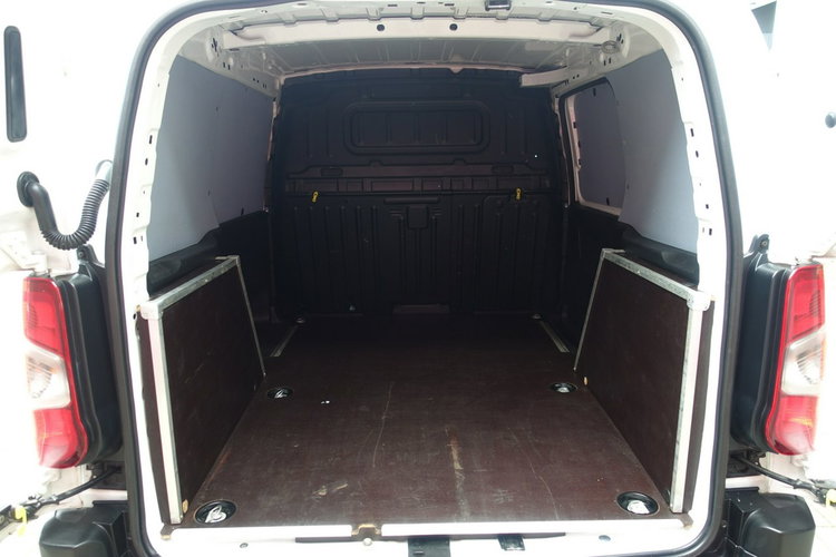 Peugeot Partner R E Z E R W A C J A zdjęcie 9