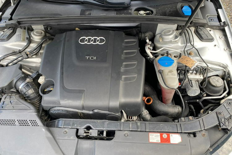 A4 Audi A4 B8 2.0 TDI 143km 2008r Alu 18 zawieszenie s-line zdjęcie 17