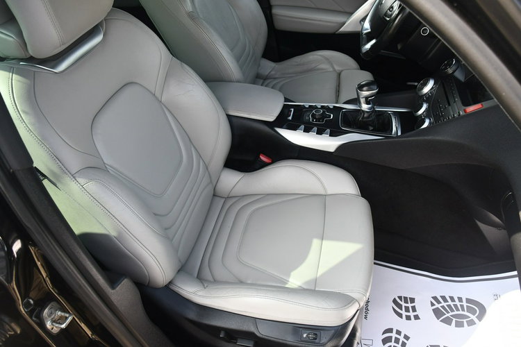 Citroen DS5 1.6Turbo 200km. Wersja Full.Masaże.Kam.Cof.Navi.Skóry.Head-Up.Panorama zdjęcie 31