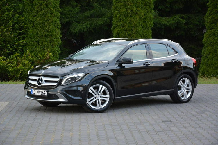 Mercedes GLA 200 1.6 156KM Urban Bi-xenon Ledy Navi Pół-skóry 2xParktronic Alu18" zdjęcie 3