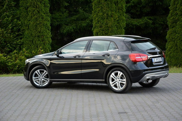 Mercedes GLA 200 1.6 156KM Urban Bi-xenon Ledy Navi Pół-skóry 2xParktronic Alu18" zdjęcie 6