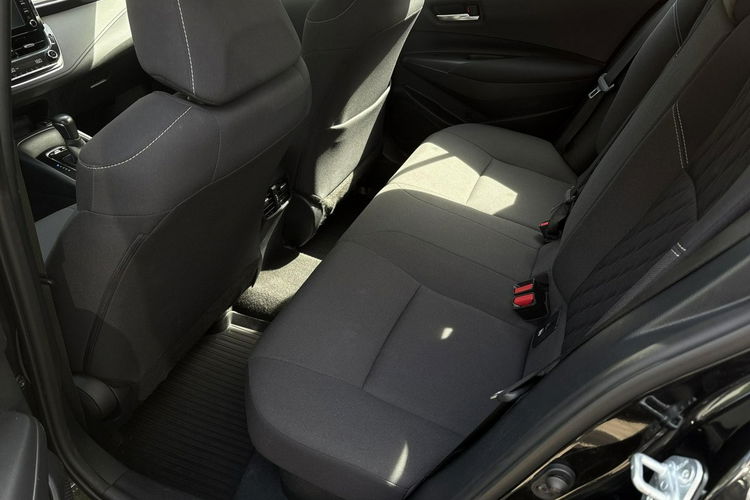 Toyota Corolla 1.8 Hybrid COMFORT TECH, salon Polska, gwarancja, FV23% zdjęcie 12