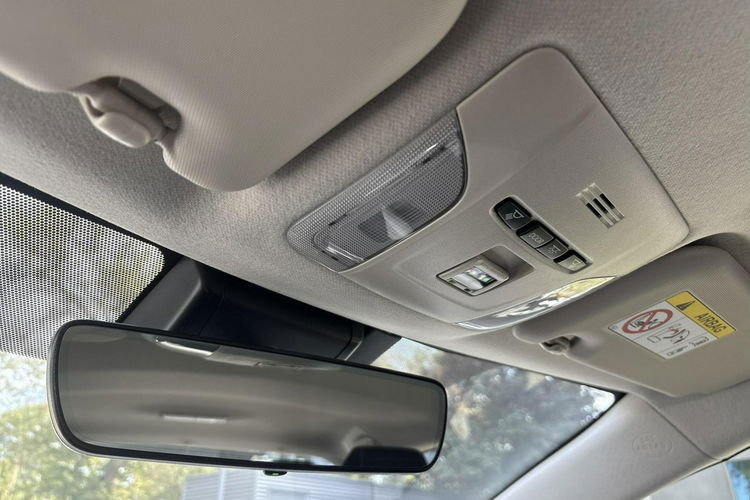 Toyota Corolla 1.8 Hybrid COMFORT TECH, salon Polska, gwarancja, FV23% zdjęcie 29