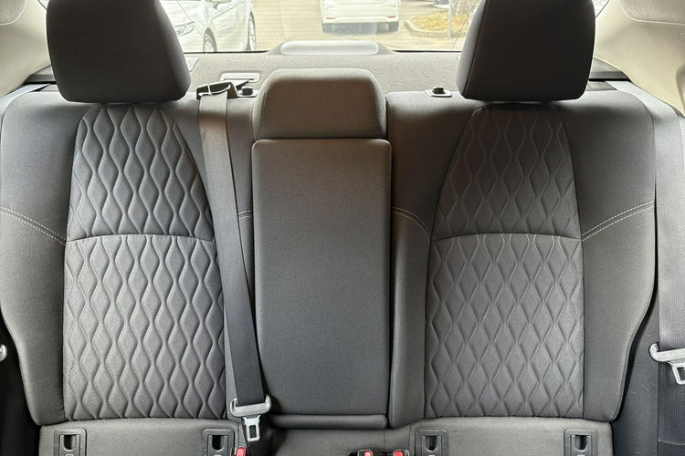 Toyota Corolla 1.8 Hybrid COMFORT TECH, salon Polska, gwarancja, FV23% zdjęcie 11