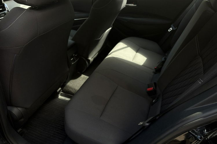 Toyota Corolla 1.8 Hybrid COMFORT TECH, salon Polska, gwarancja, FV23% zdjęcie 12