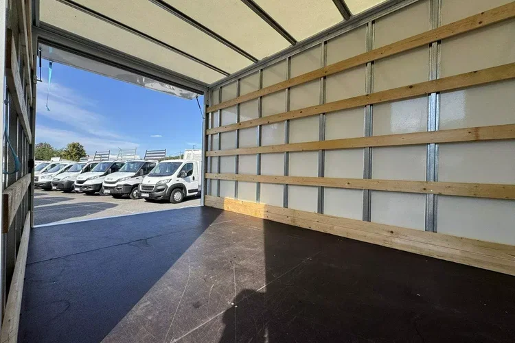 Iveco Daily 35C14 zdjęcie 10