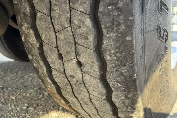 Wielton HARDOX STALOWA DO ZŁOMU 50m Oś Podnoszona Złomówka zdjęcie 12