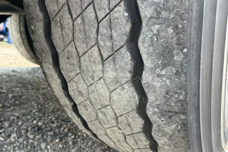 Wielton HARDOX STALOWA DO ZŁOMU 50m Oś Podnoszona Złomówka zdjęcie 18