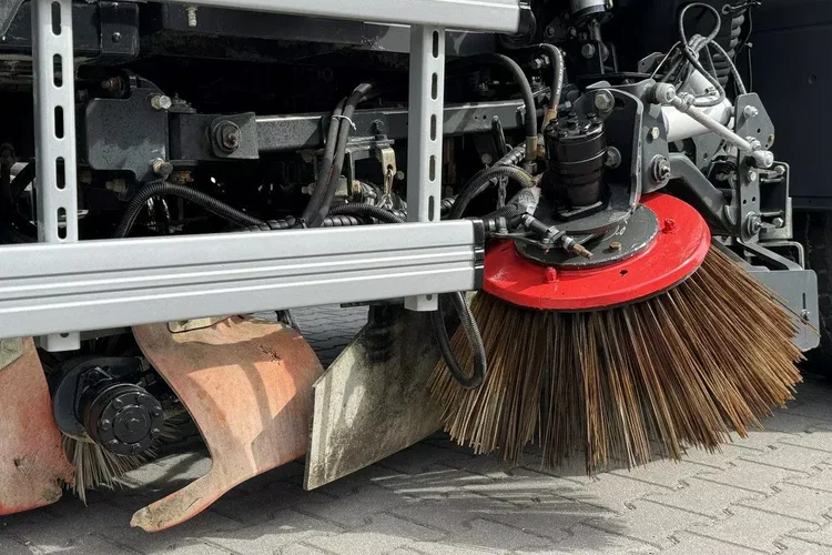 MAN TGS 18.320BUCHER OPTIFANT 8000 Zamiatarka Uliczna Euro 6 zdjęcie 18