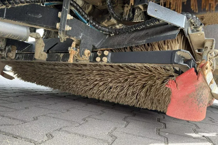 MAN TGS 18.320BUCHER OPTIFANT 8000 Zamiatarka Uliczna Euro 6 zdjęcie 19