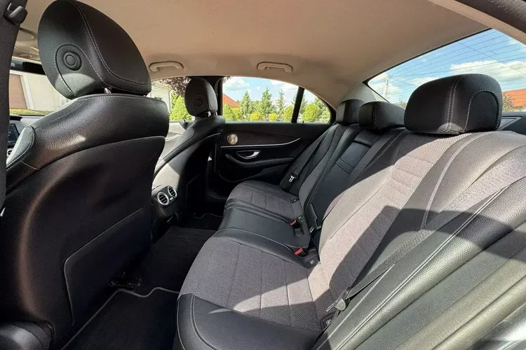 Mercedes klasa-e zdjęcie 32