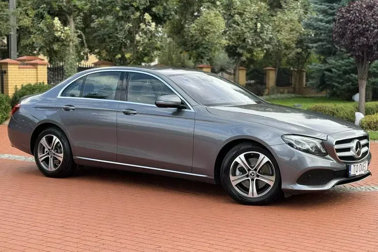 Mercedes klasa-e zdjęcie 7