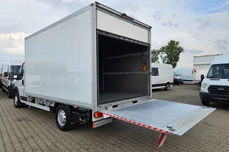 Fiat Ducato Kontener 8 ePAL 49999zł NETTO 2.3 mJET/131KM zdjęcie 16