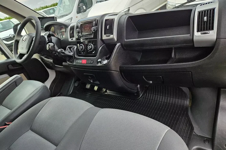 Fiat Ducato Kontener 8 ePAL 49999zł NETTO 2.3 mJET/131KM zdjęcie 31