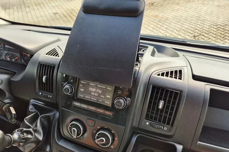 Peugeot boxer L2H2 49900zł NETTO 2.0HDi/131KM zdjęcie 21