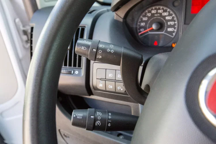 Fiat Ducato 2.3 L2H2 ŚREDNI Professional zdjęcie 40