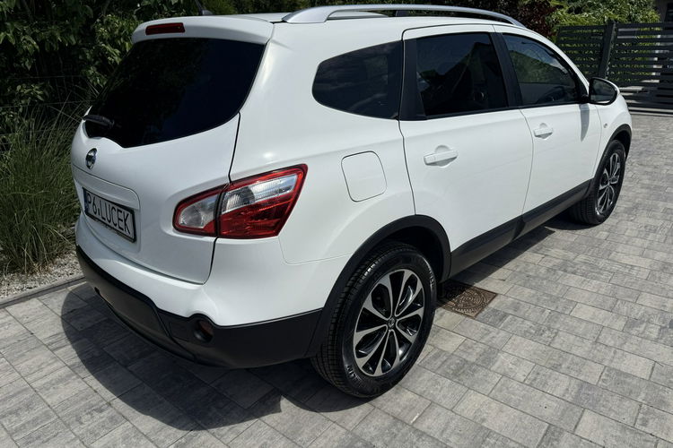 Nissan Qashqai FULL OPCJA kamery 360 Zadbany Niski oryginalny przebieg zdjęcie 21