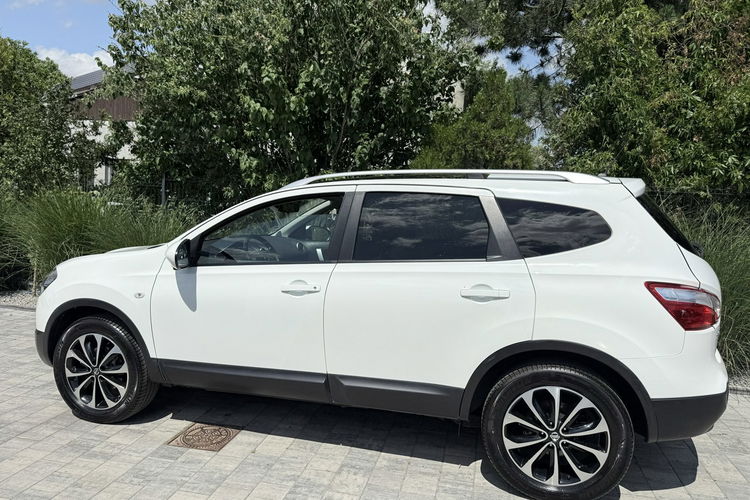 Nissan Qashqai FULL OPCJA kamery 360 Zadbany Niski oryginalny przebieg zdjęcie 4
