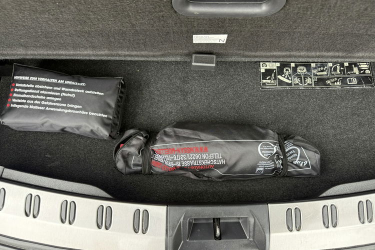 Nissan Qashqai FULL OPCJA kamery 360 Zadbany Niski oryginalny przebieg zdjęcie 40