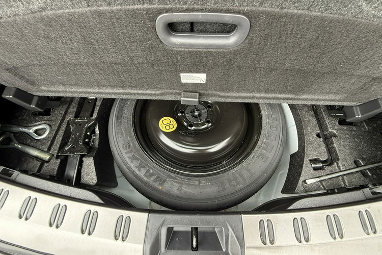 Nissan Qashqai FULL OPCJA kamery 360 Zadbany Niski oryginalny przebieg zdjęcie 9