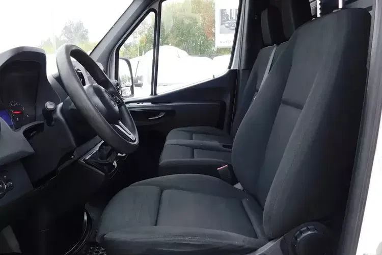 Mercedes Sprinter zdjęcie 7